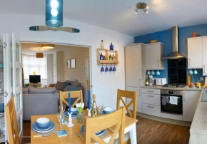 The Nets - Fantastic 3 bedroom house with parking